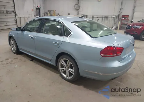 2013 Volkswagen Passat 2.0L Tdi Sel Premium from USA, damaged, VIN 1VWCN7A36DC093835